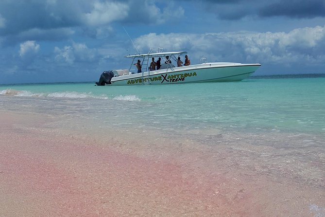 Adventure Antigua - The Xtreme Circumnavigation - Nelsons Dockyard: the history talk you get without leaving the boat
