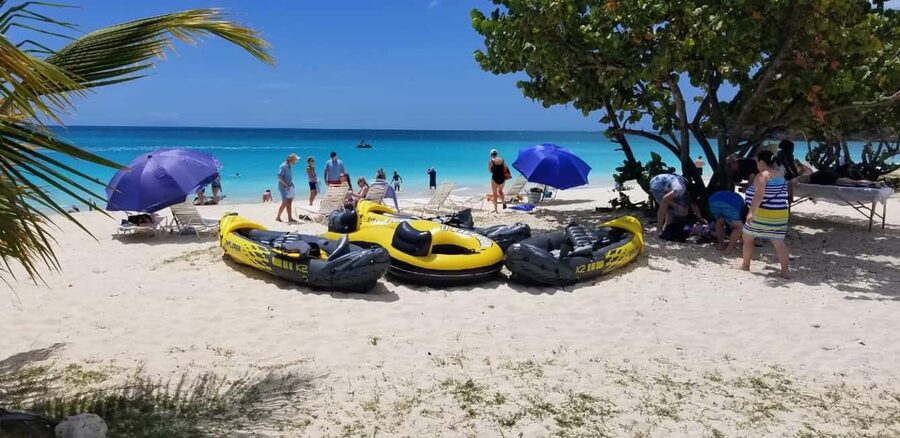 All-in-one day at Ffryes Beach with Swimming and Lunch Tour - The lunch you do not want to skip