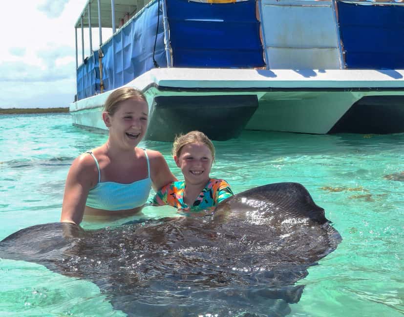 Antigua: Stingray City Experience with Round-Trip Transfer - How the 3-hour plan works, from St. John’s to the shoal