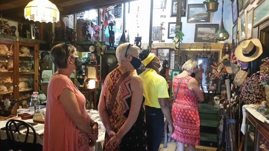 Antiguan experience home tour with local guide with lunch - Starting at Cheers Antigua: the scenic village drive that sets the tone