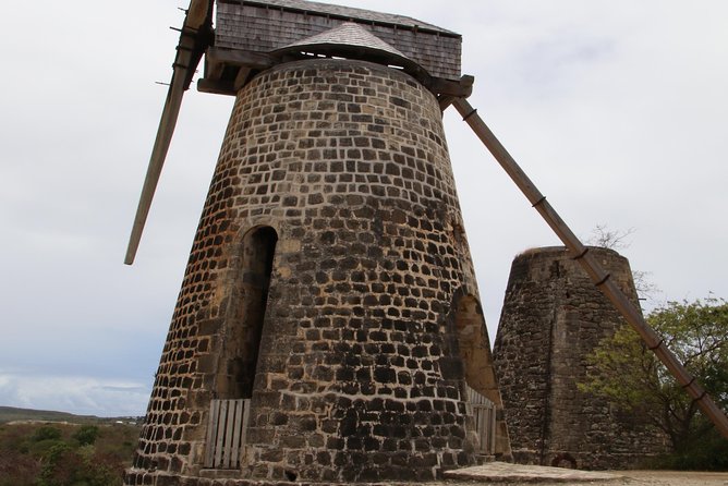 Historic Island Tour(Historic Barbuda tour also available)) - Dow’s Hill Interpretation Centre: a short show with context