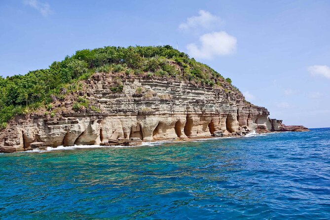 Power 360 Sightseeing and Snorkel Cruise Antigua - Comfort on a Power Catamaran: Seats, Noise, and Rough-Water Reality